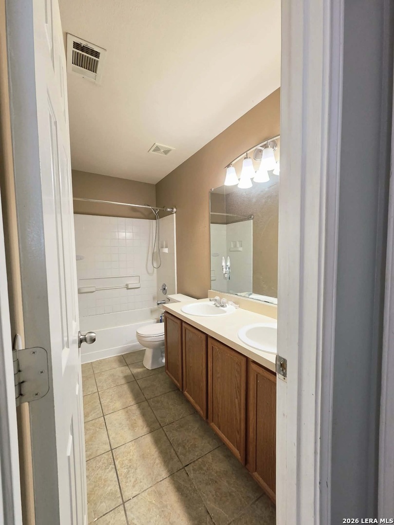 5124 Knollwood Schertz TX 78108