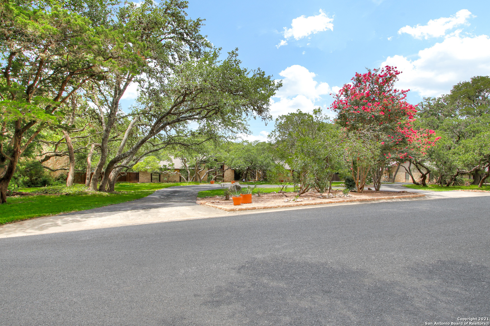 102 Honey Bee Lane Shavano Park TX 78231