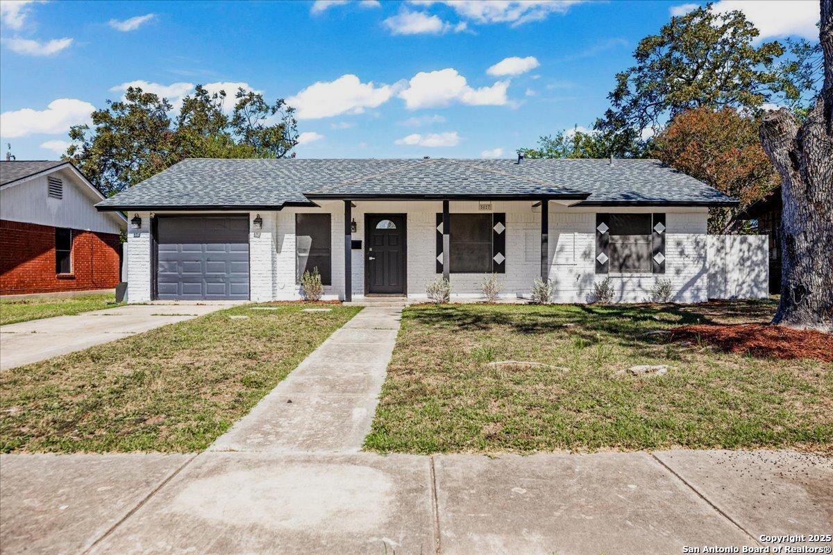 5027 Creekmoor Drive San Antonio TX 78220