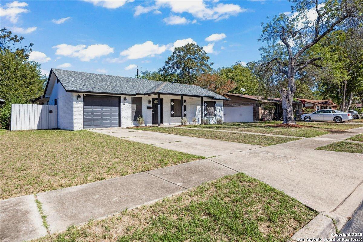 5027 Creekmoor Drive San Antonio TX 78220