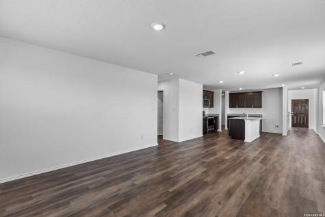 8377 Hamrick Circle San Antonio TX 78252