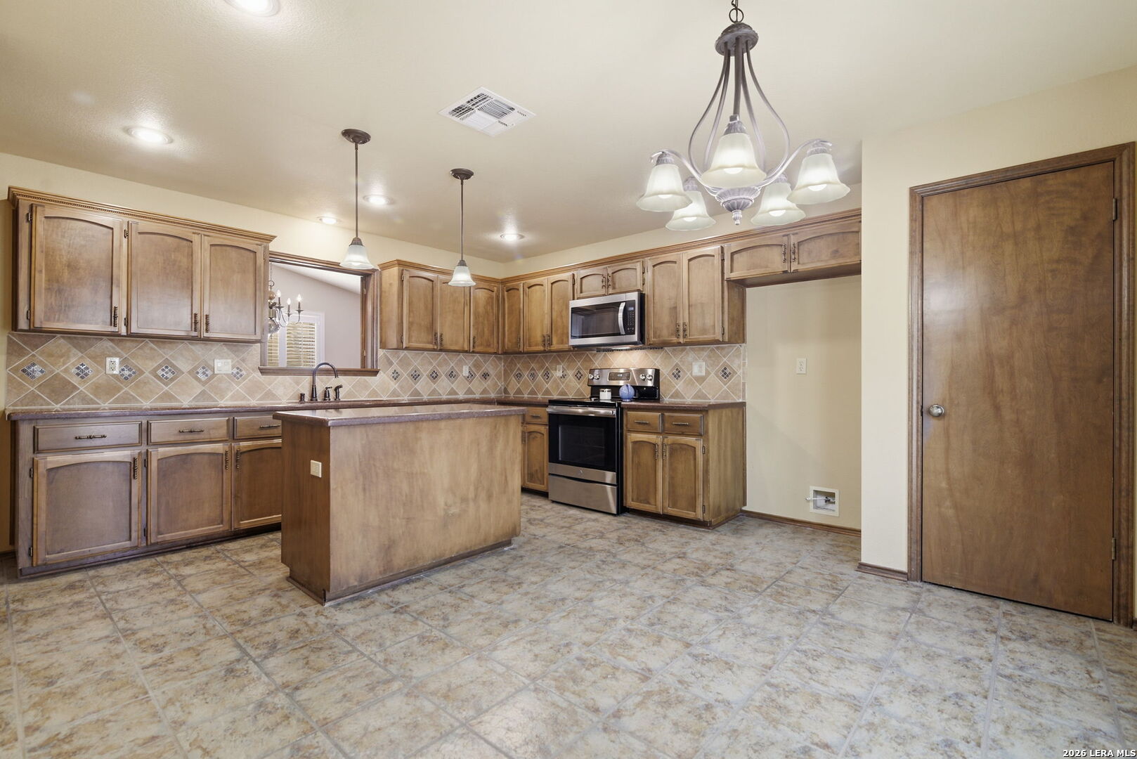 1835 Shoal Run San Antonio TX 78232