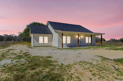374 County Road 124 Floresville TX 78114