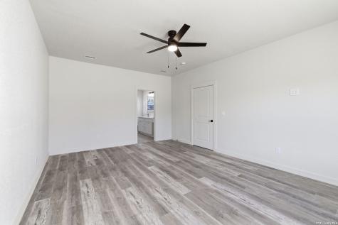 374 County Road 124 Floresville TX 78114