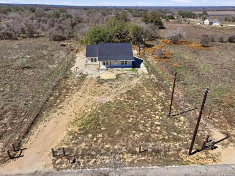 374 County Road 124 Floresville TX 78114