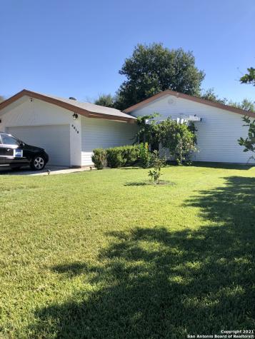 4818 Castle Cross San Antonio TX 78218