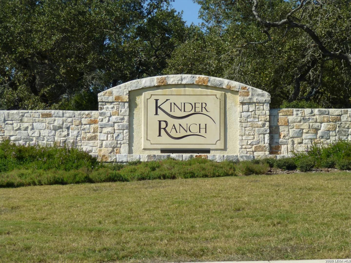 1711 Yardzen San Antonio TX 78260