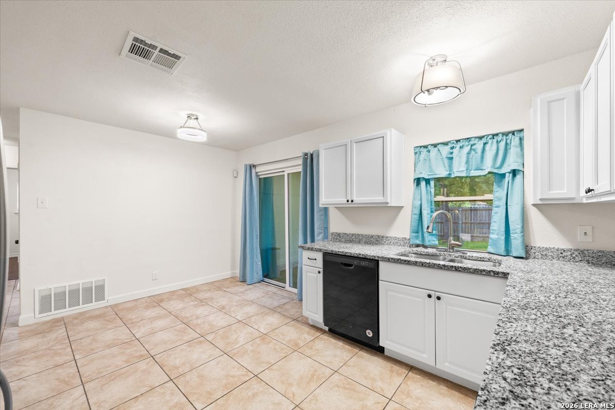 10703 Green Trail Drive San Antonio TX 78223