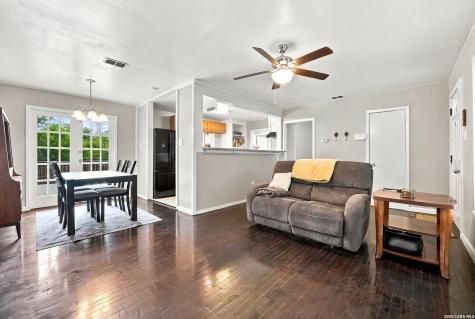635 Olney Drive San Antonio TX 78209
