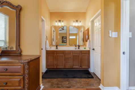 1235 Nicholas Manor San Antonio TX 78258