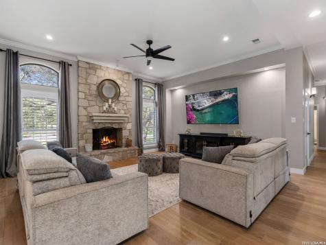 8638 Classic Oaks Lane San Antonio TX 78255