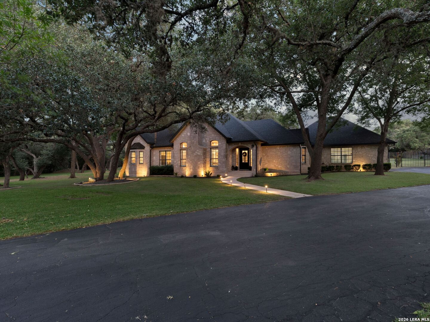 8638 Classic Oaks Lane San Antonio TX 78255