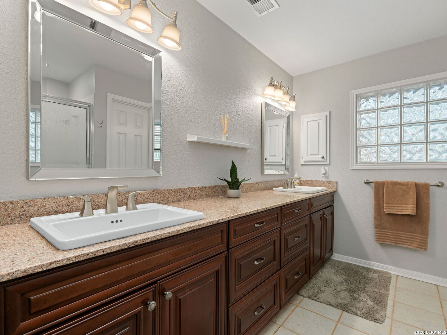 8638 Classic Oaks Lane San Antonio TX 78255