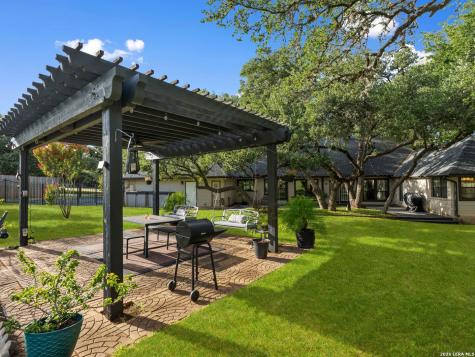 8638 Classic Oaks Lane San Antonio TX 78255