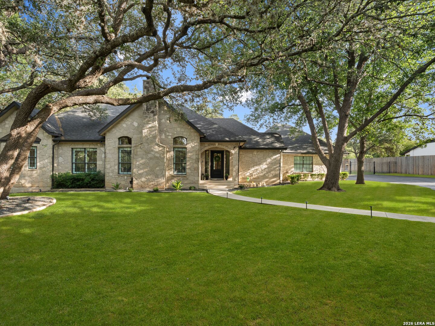 8638 Classic Oaks Lane San Antonio TX 78255