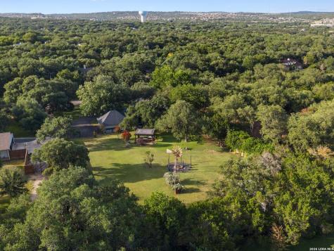 8638 Classic Oaks Lane San Antonio TX 78255