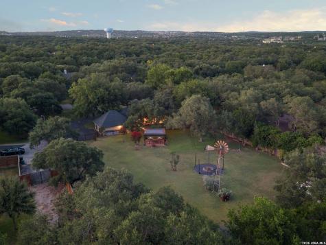 8638 Classic Oaks Lane San Antonio TX 78255