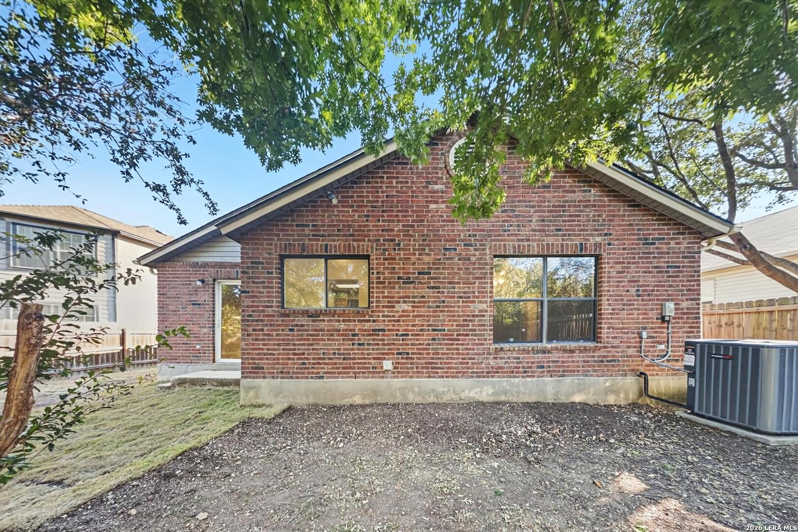 10303 Silverbrook Place San Antonio TX 78254