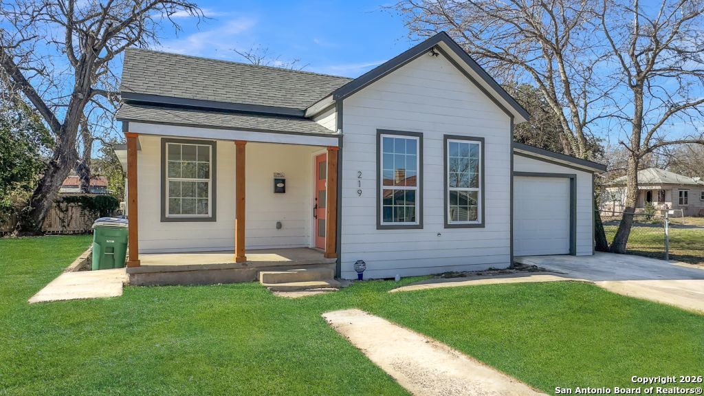219 Saint James San Antonio TX 78202