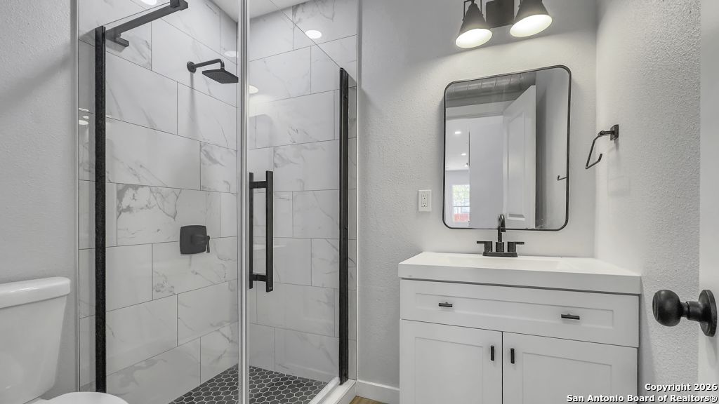 219 Saint James San Antonio TX 78202