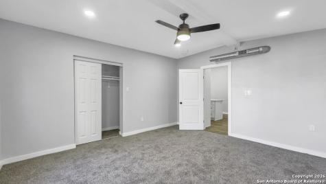219 Saint James San Antonio TX 78202