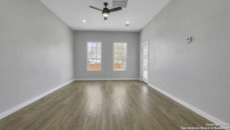 219 Saint James San Antonio TX 78202