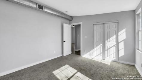 219 Saint James San Antonio TX 78202