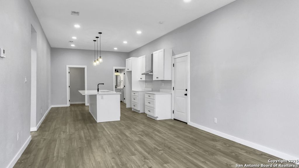 219 Saint James San Antonio TX 78202