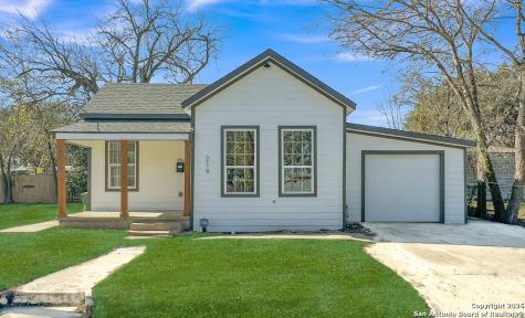 219 Saint James San Antonio TX 78202