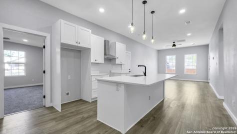 219 Saint James San Antonio TX 78202