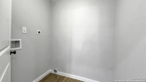 219 Saint James San Antonio TX 78202