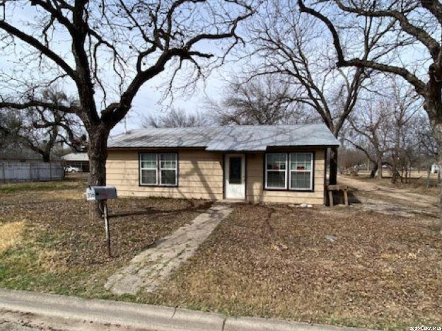 316 Geraldine Uvalde TX 78801