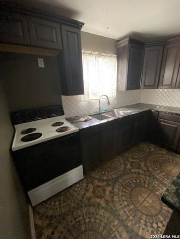 316 Geraldine Uvalde TX 78801