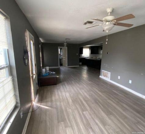 316 Geraldine Uvalde TX 78801
