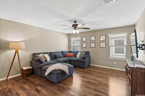 10319 Fort Davis San Antonio TX 78245