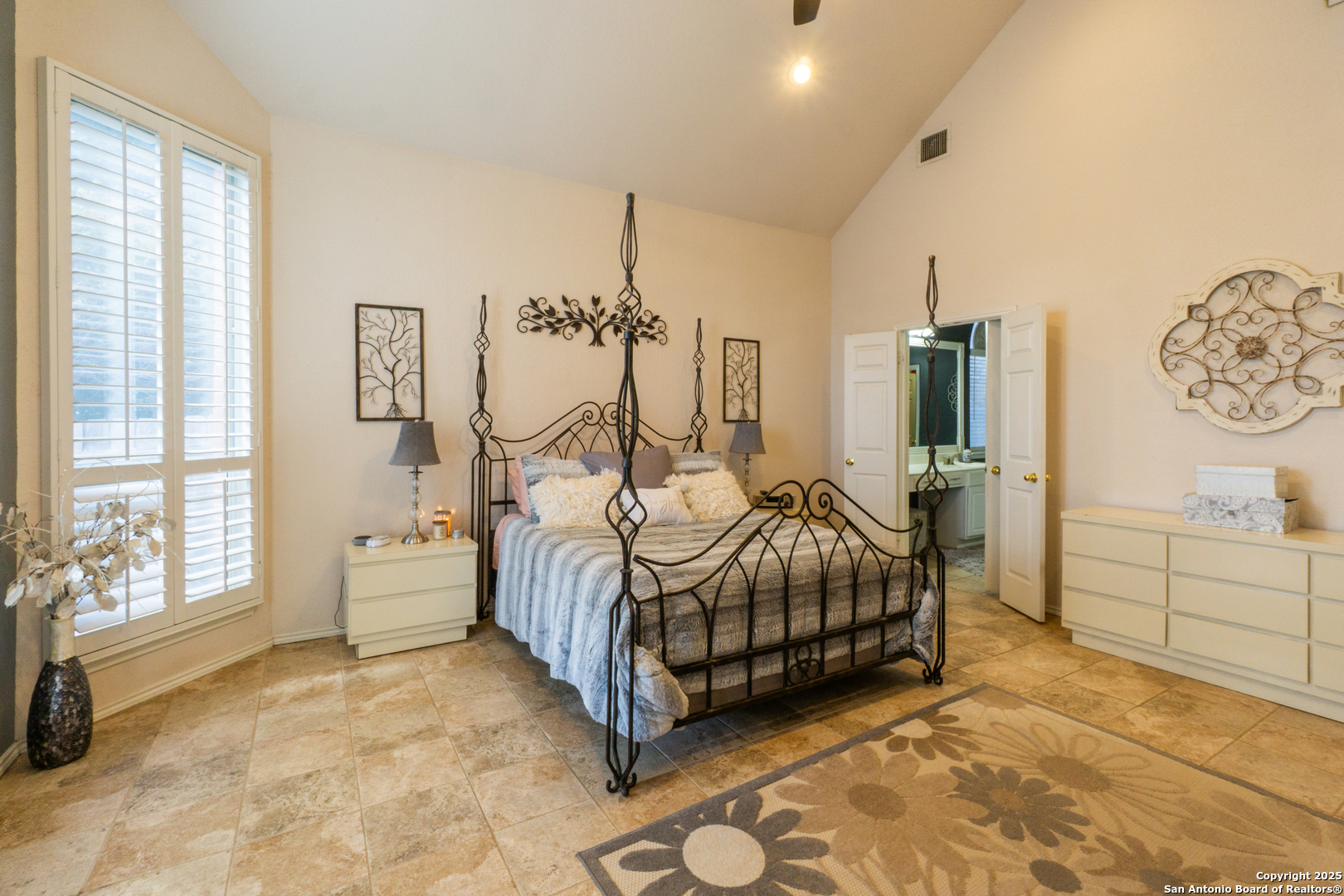 610 Mello Oak San Antonio TX 78258