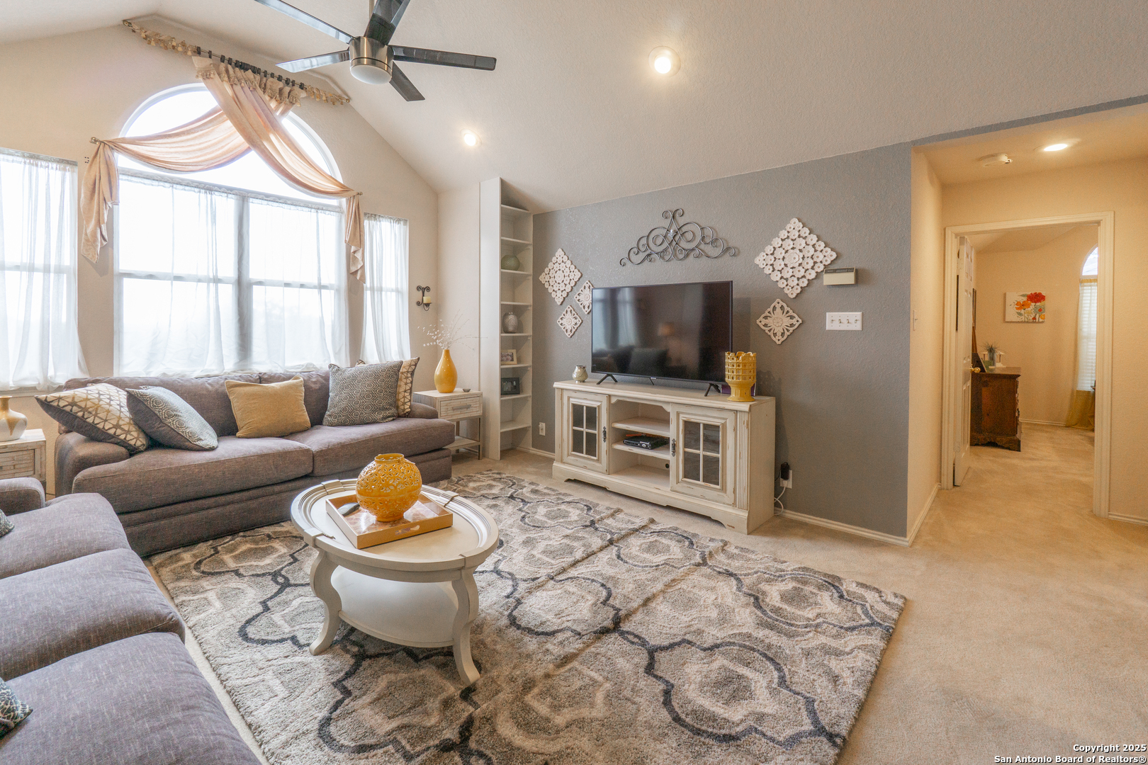 610 Mello Oak San Antonio TX 78258