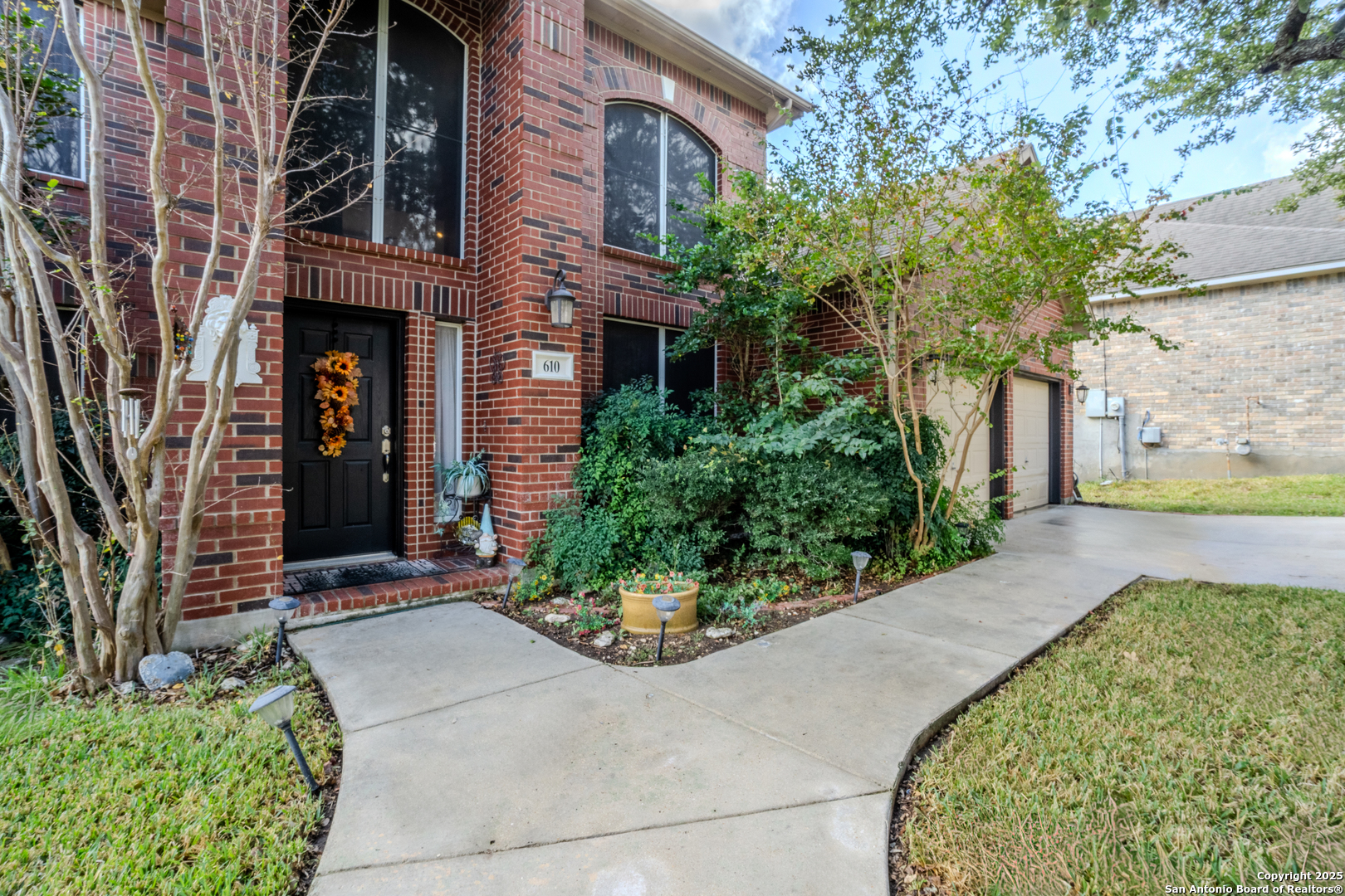 610 Mello Oak San Antonio TX 78258