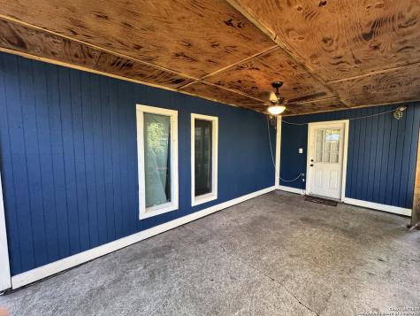 101 Ghent Place Portland TX 78374