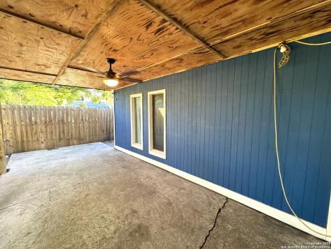 101 Ghent Place Portland TX 78374