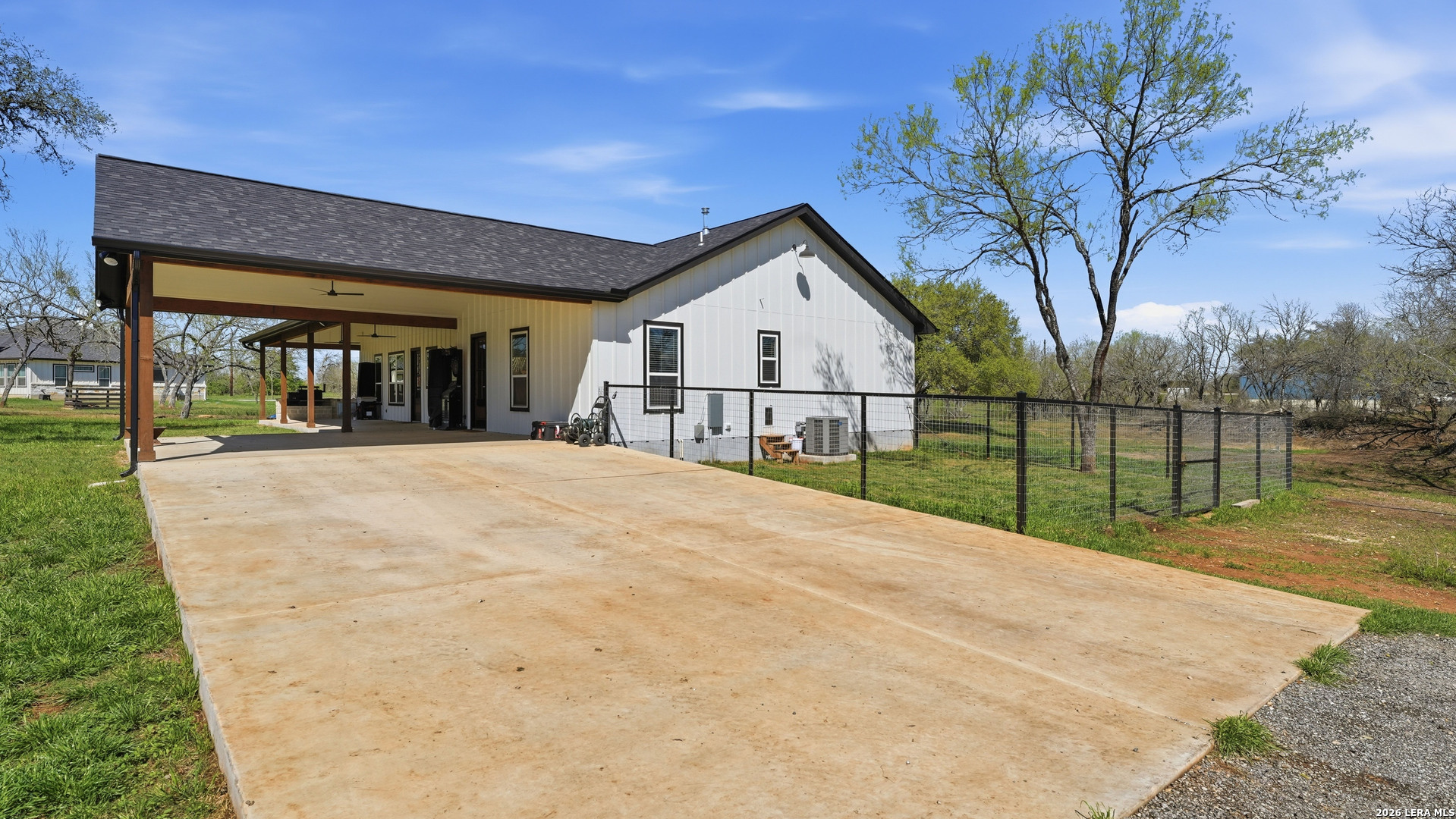 1130 Church Seguin TX 78155