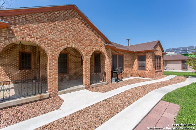 1633 W Kings Highway San Antonio TX 78201