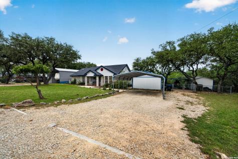1032 Summit Road Lakehills TX 78063