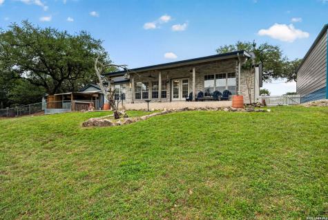 1032 Summit Road Lakehills TX 78063