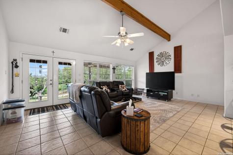 1032 Summit Road Lakehills TX 78063