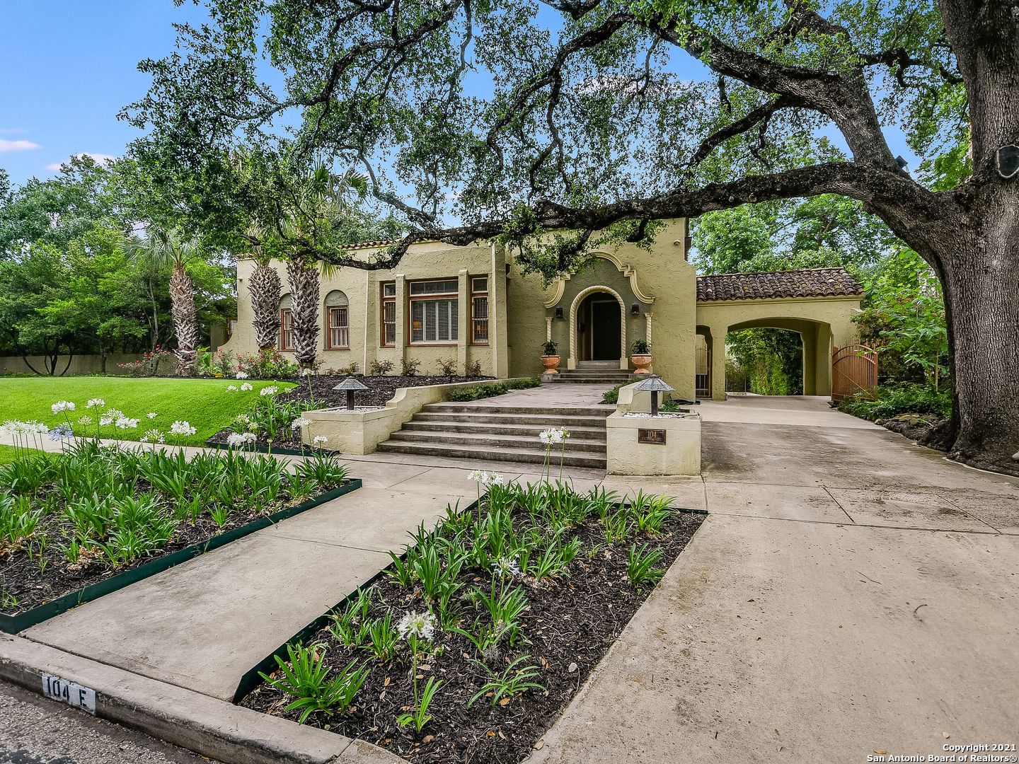 104 E Elsmere Place San Antonio TX 78212