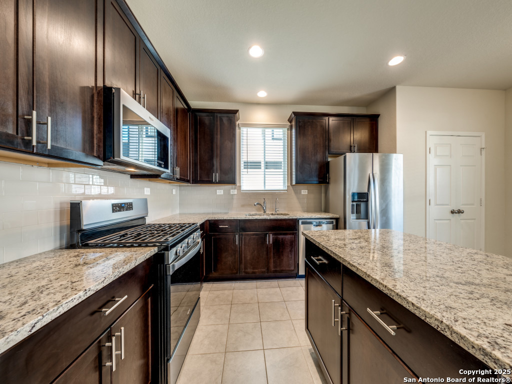 7813 Sycamore Hills Boerne TX 78015