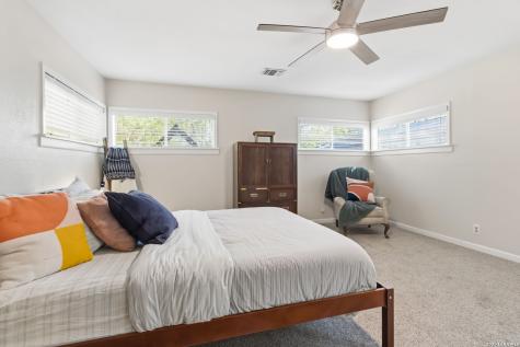124 Bryn Mawr San Antonio TX 78209