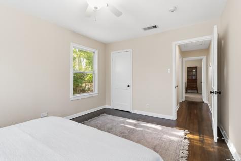 124 Bryn Mawr San Antonio TX 78209