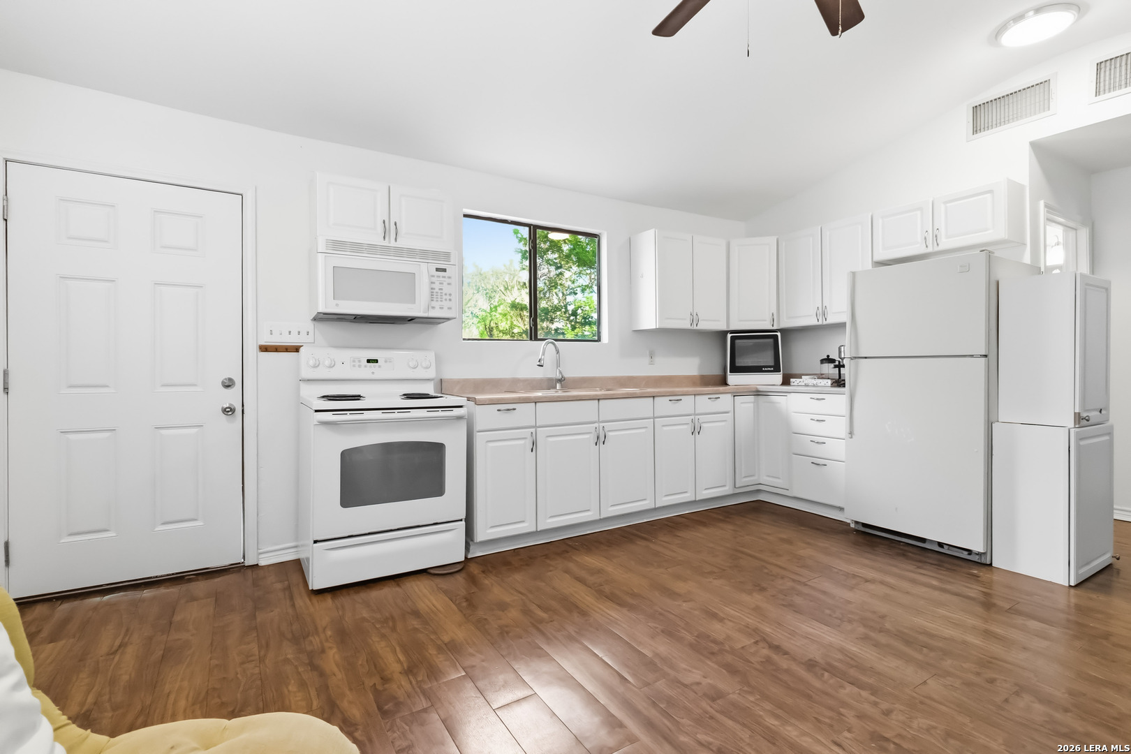 124 Bryn Mawr San Antonio TX 78209